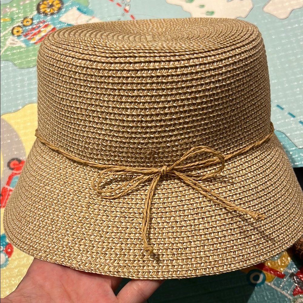 None west Stylish Tan Straw Bucket Hat